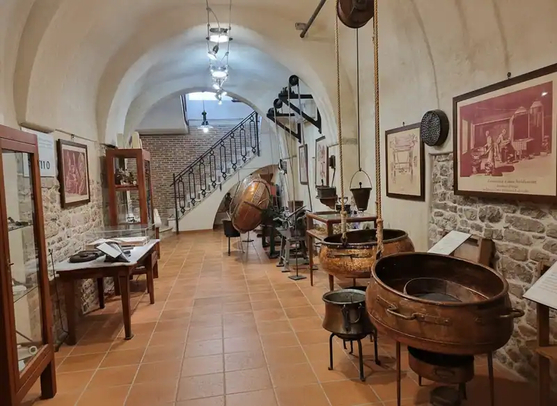 Museo del Confetto Confetteria Mucci Giovanni — Andria