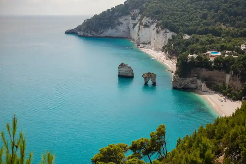 Spiaggia di Baia dei Mergoli — -