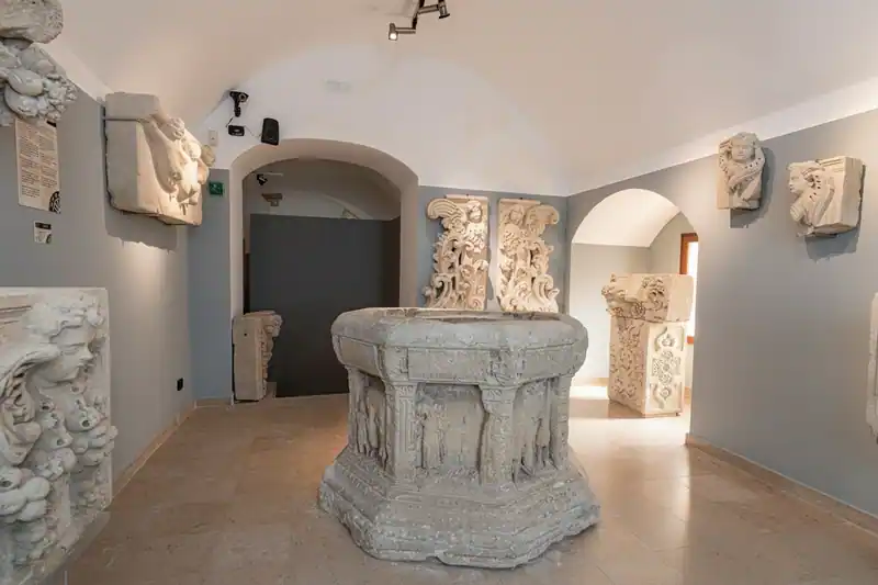 Palazzo Lopez - Museo Diocesano Otranto — Otranto