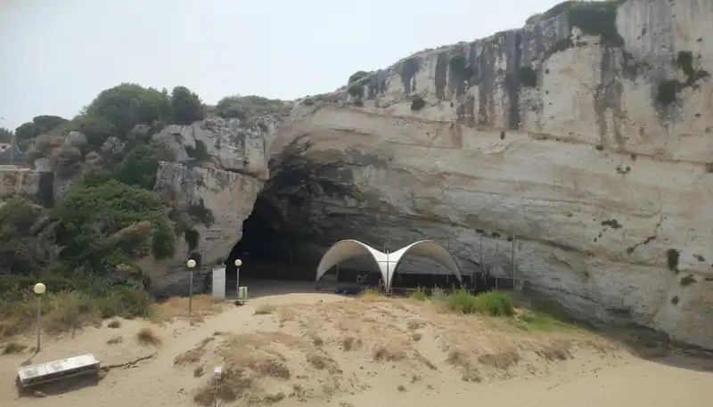 Grottone Manaccora — Manaccora