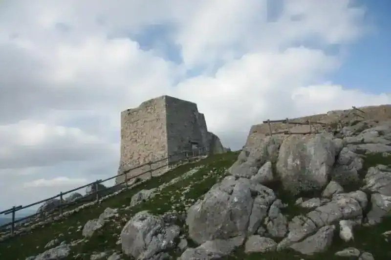 Castelpagano: Fortezza Medievale ad Apricena
