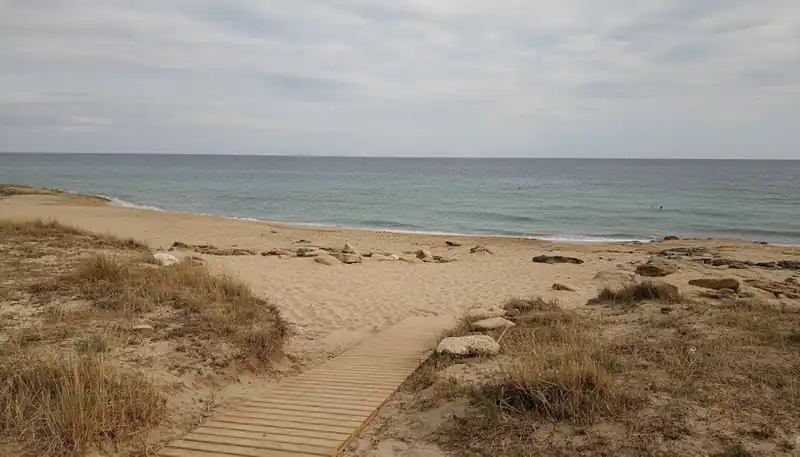 Free Beach — San Pietro in Bevagna