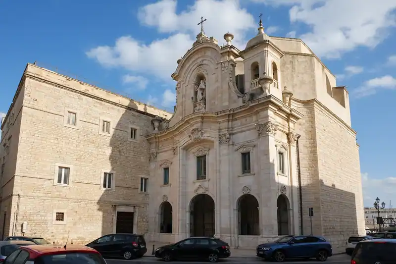 Église Sainte-Thérèse à Trani
