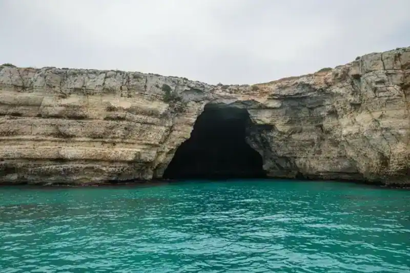 Grotta Sfondata: Otranto's Hidden Sea Cave