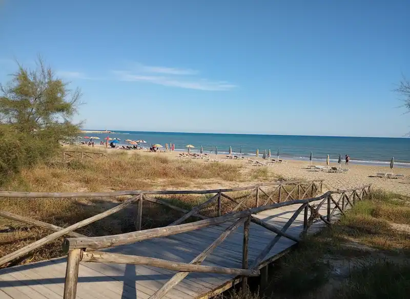 Spiaggia di Foce Varano — -