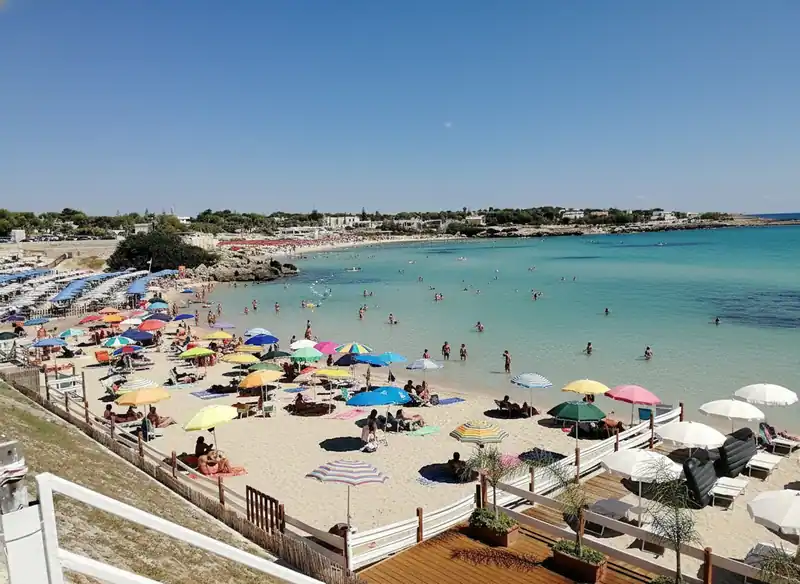 Marina Di Leporano Spiaggia Libera — -
