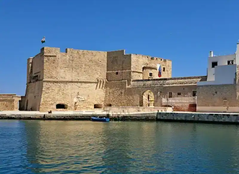 Castello Carlo V — Monopoli