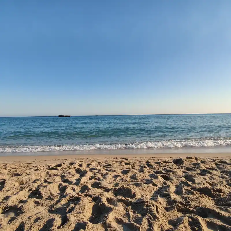 Zefiro Beach — Frigole